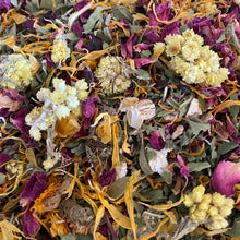 Load image into Gallery viewer, Steeping BeauTea Bloom Brew